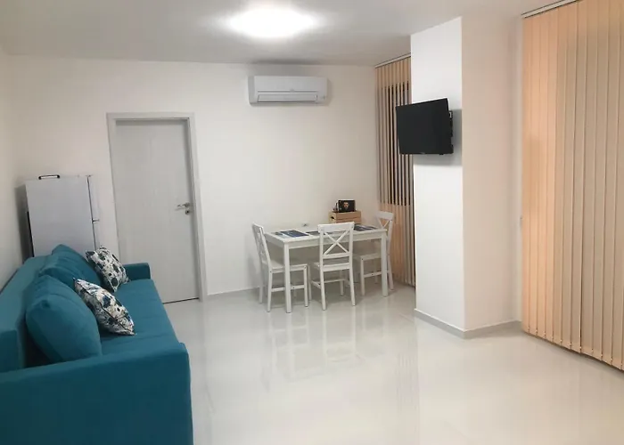 Blue Magenta 1 Apartment Sozopol